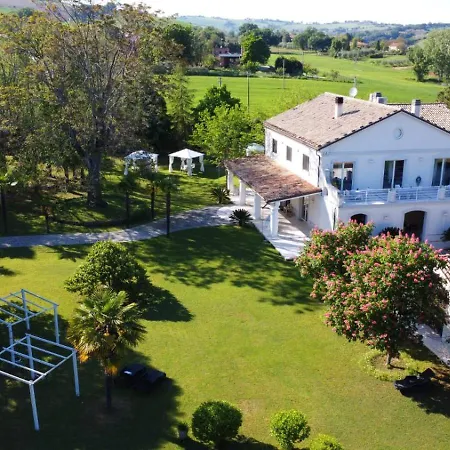 B&B Luna Bianca Bed & Breakfast Trecastelli