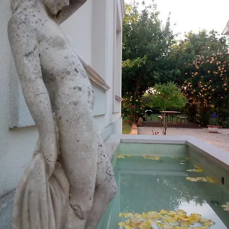 B&B Luna Bianca Bed & Breakfast *