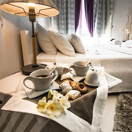 B&B Luna Bianca Bed & Breakfast